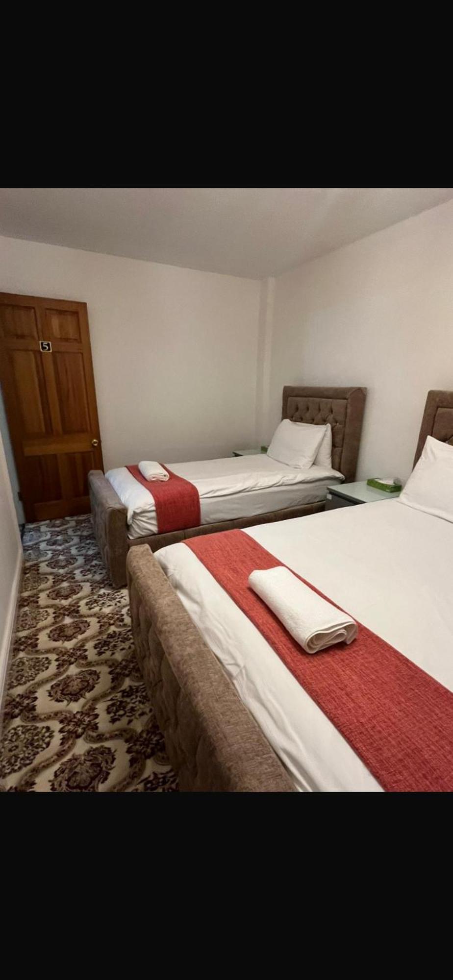 Unwind In Comfort At Cosy Caradus Your 4 Bedroom Home Sweet Home! Birmingham Eksteriør billede